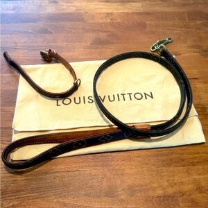 Louis Vuitton Leash & Collar SET Authentic Lead Pet Dog Signature Monogram LV